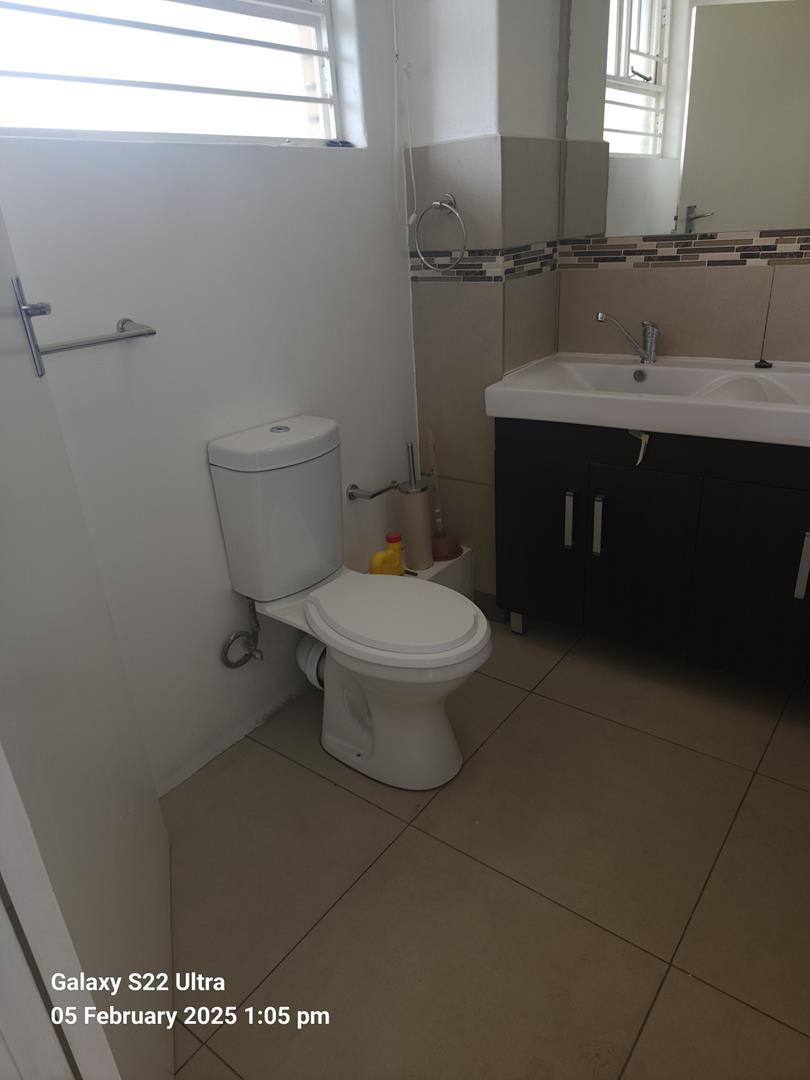 1 Bedroom Property for Sale in Parkland Western Cape